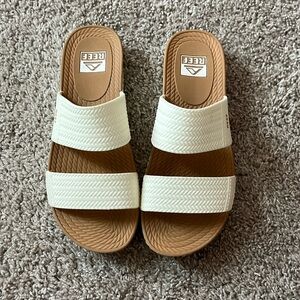 reef sandals